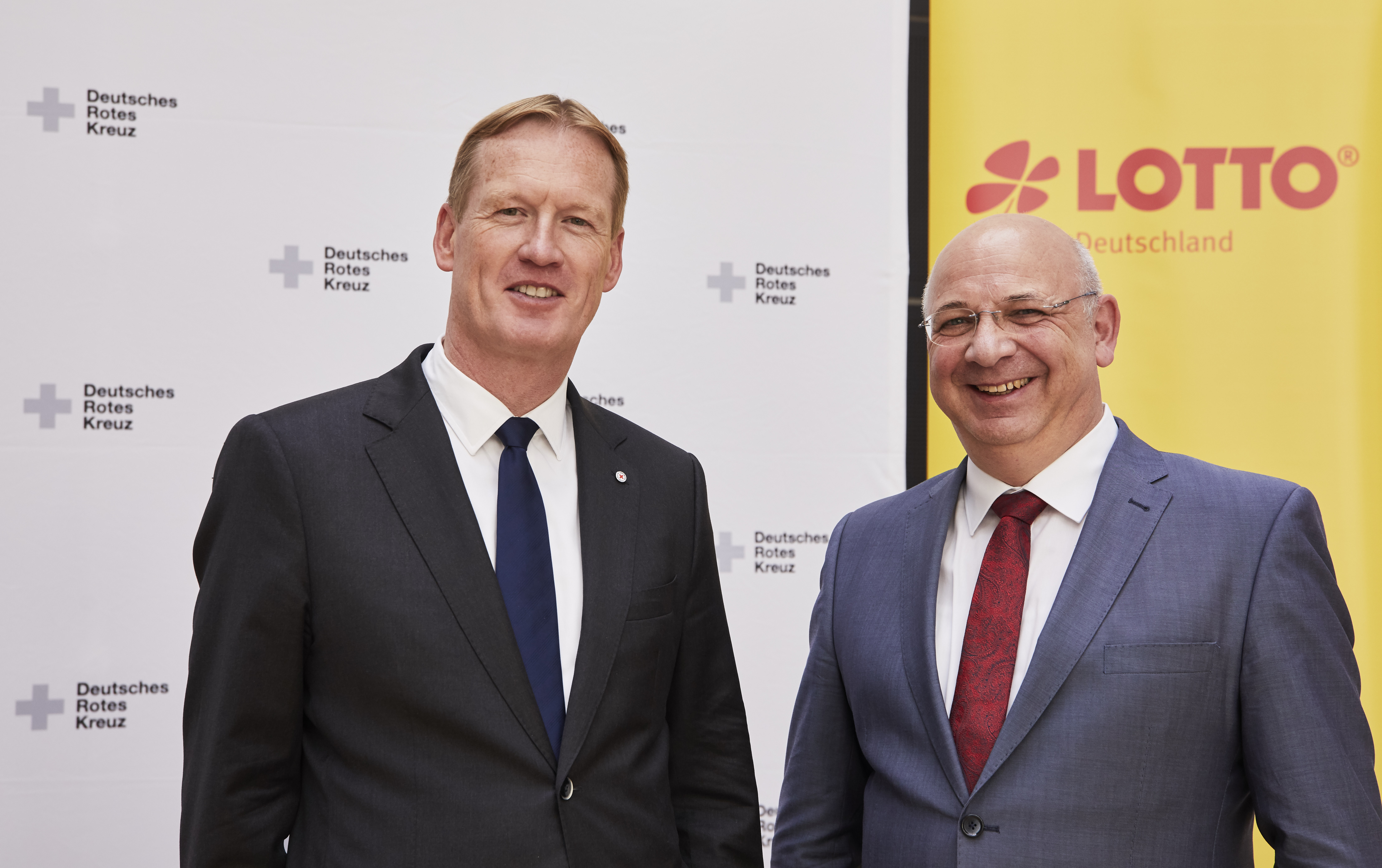 DRK-Generalsekretär Christian Reuter mit Torsten Meinberg (DLTB)