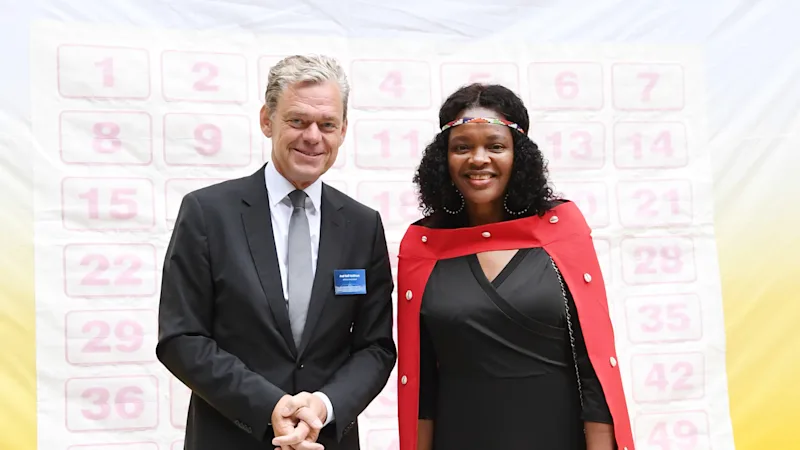 Bürgerfest 2024: Axel Holthaus und Botschafterin Kenia