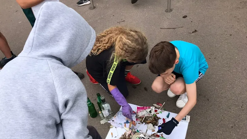 PrimaKlimaCamp Halle Müllsammlung